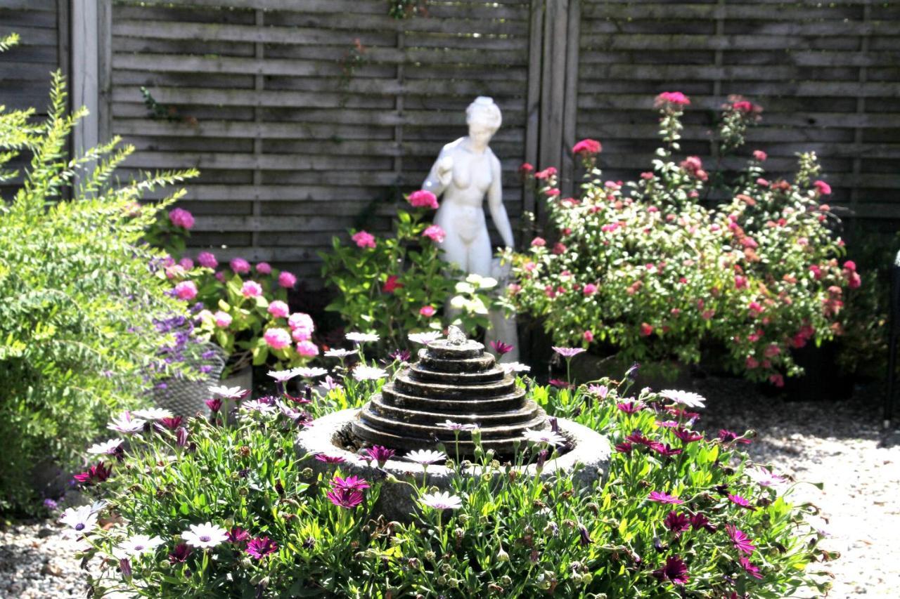 Hine Bakke Bed And Breakfast Rudkøbing エクステリア 写真